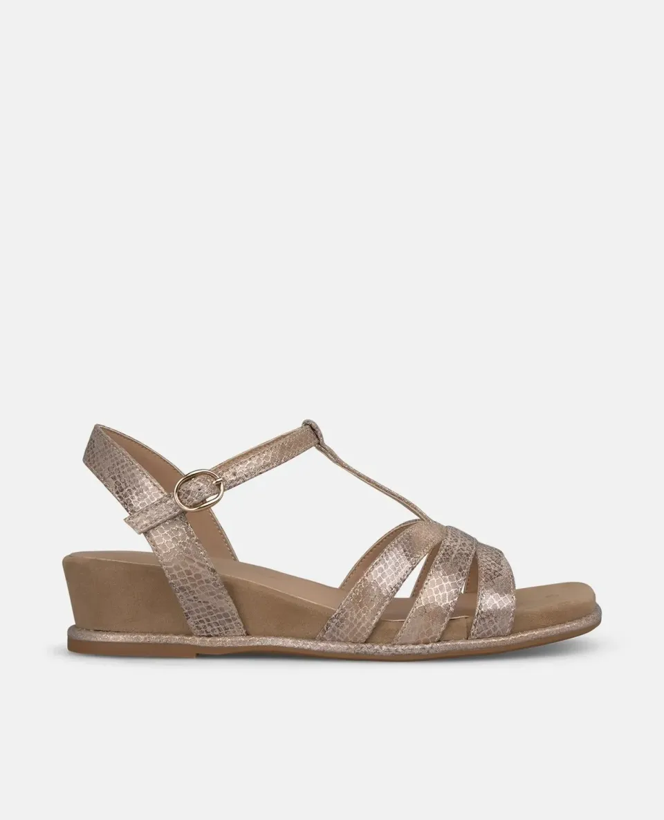 Alma en Pena V2651411 sandales compensées camel strass