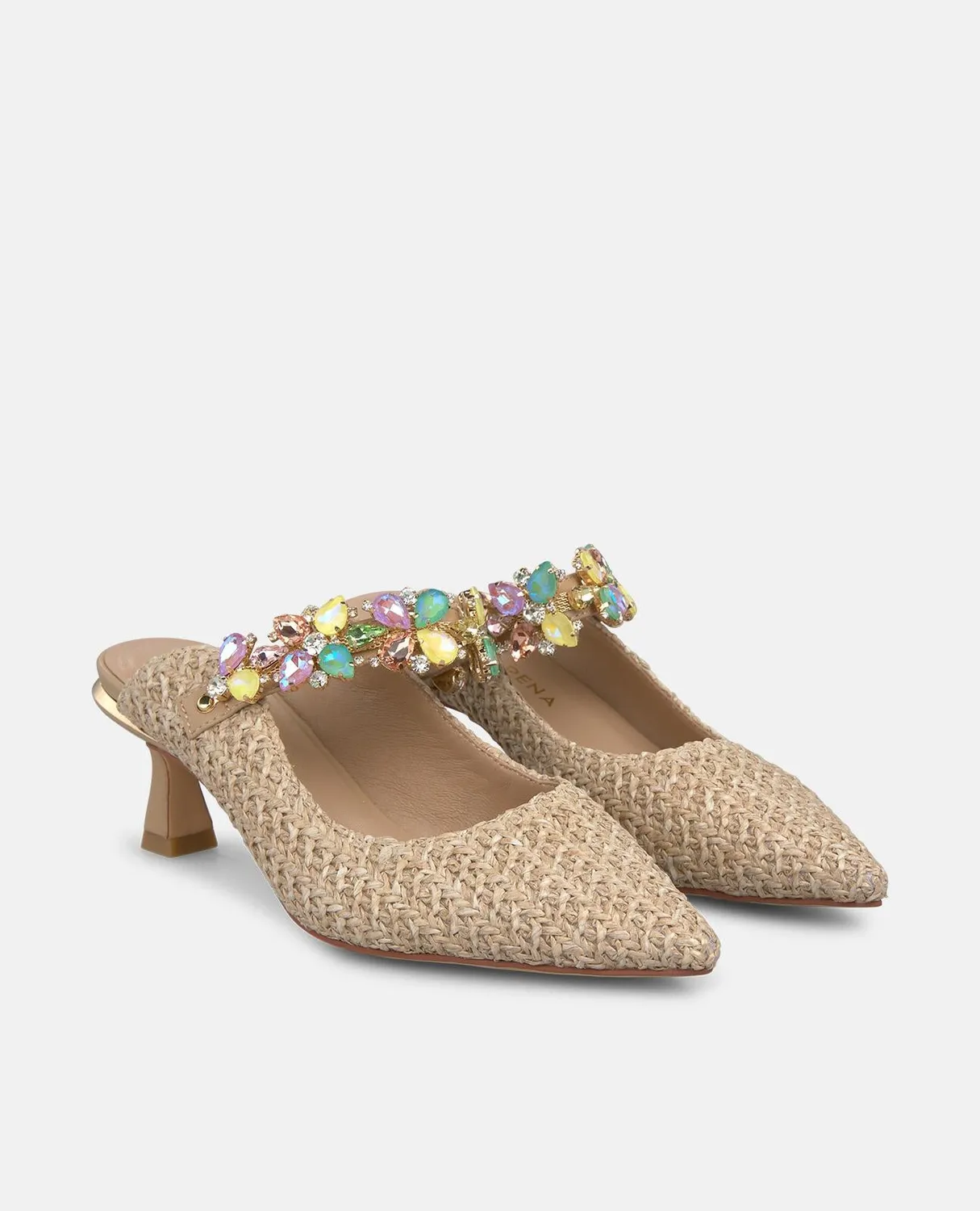 Alma en Pena V262204 mules sable raphia strass