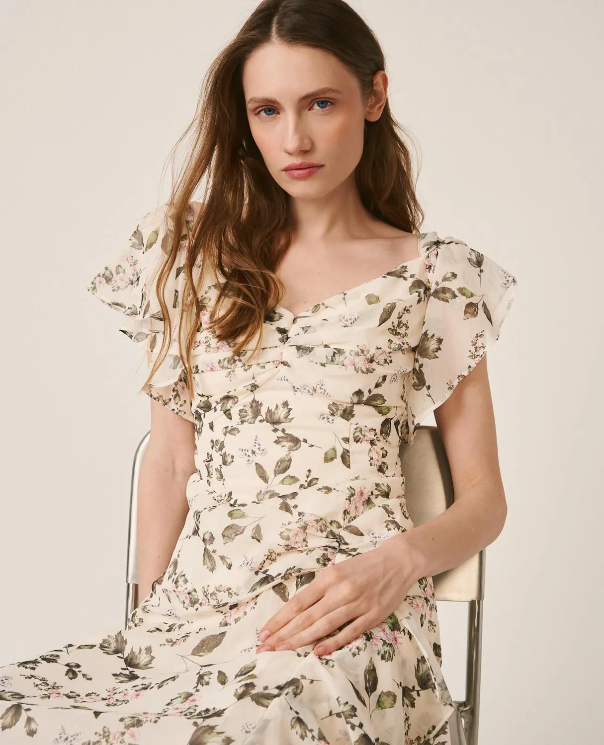 Alma en Pena V26CL0242 robe longue verte fleurie cape