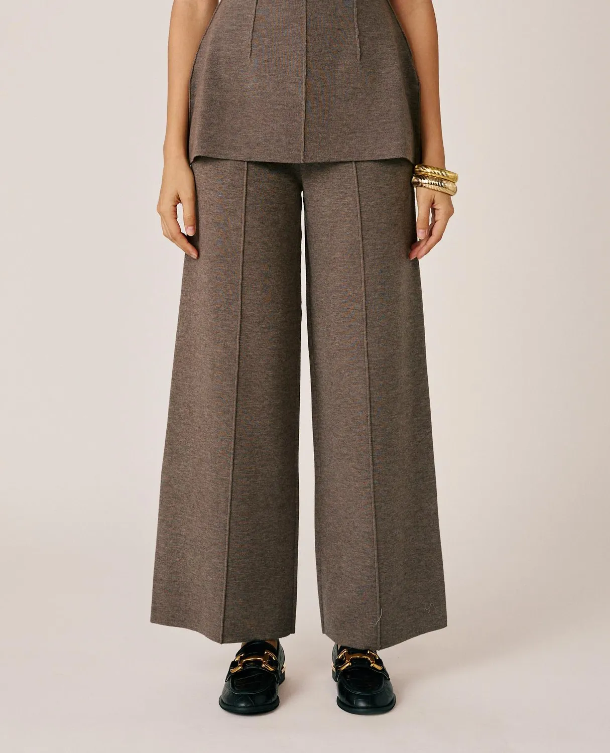 Alma en Pena I26CL1605 pantalon maille taupe large
