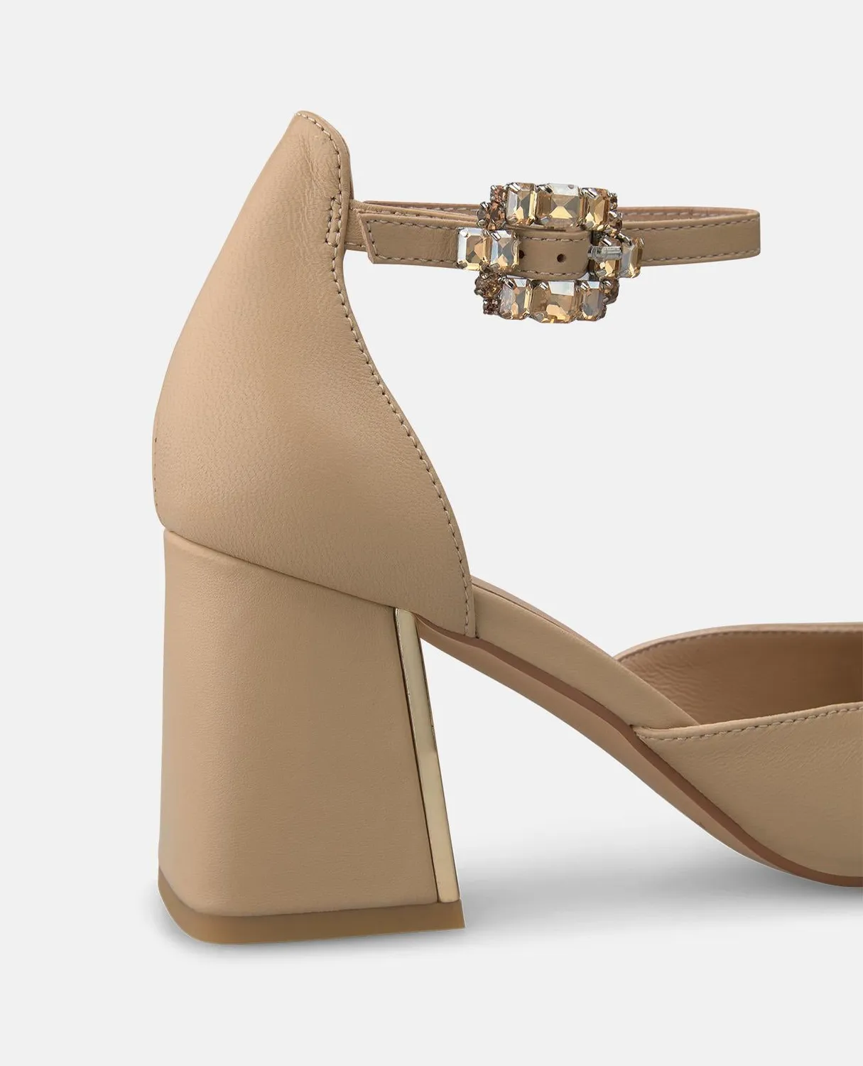 Alma en Pena V261502 escarpins cuir beige talon 7 cm