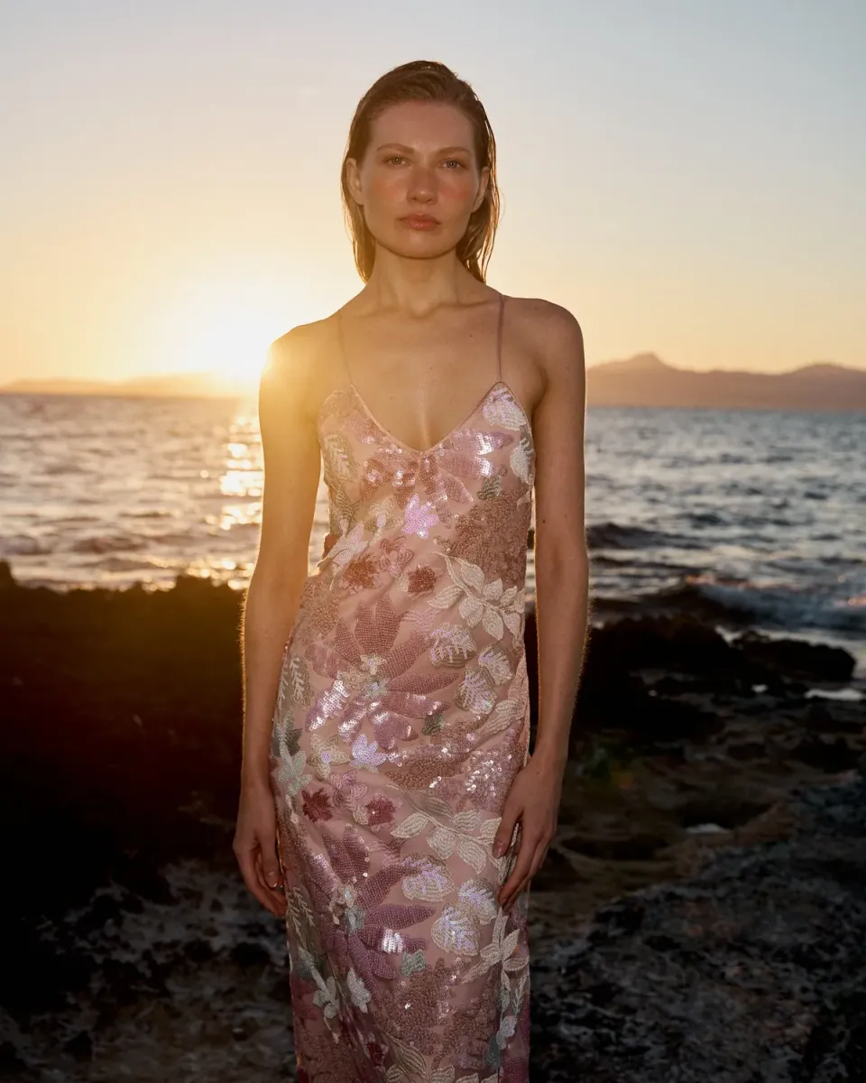 Alma en Pena V26CL0246 robe midi sequins rose