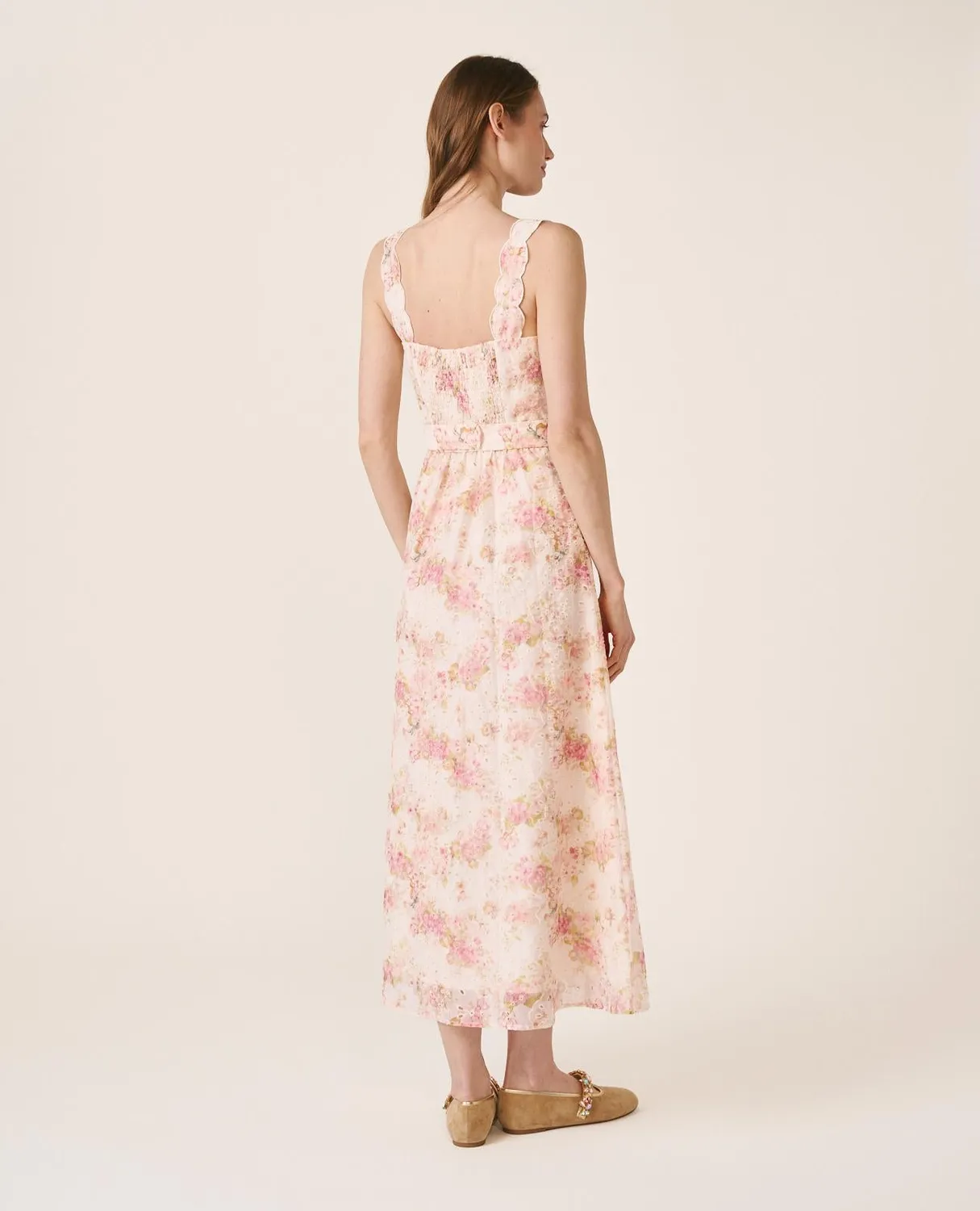Alma en Pena V26CL0213 robe longue rose floral broderie