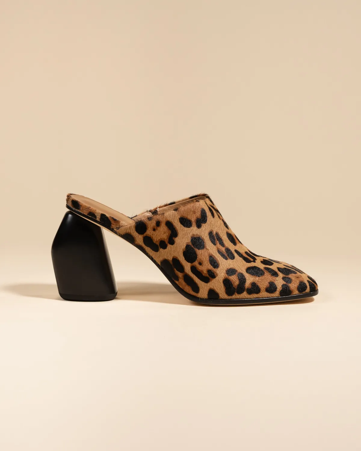 Mi/Mai Junya Leo Black mules sabot léopard 8cm