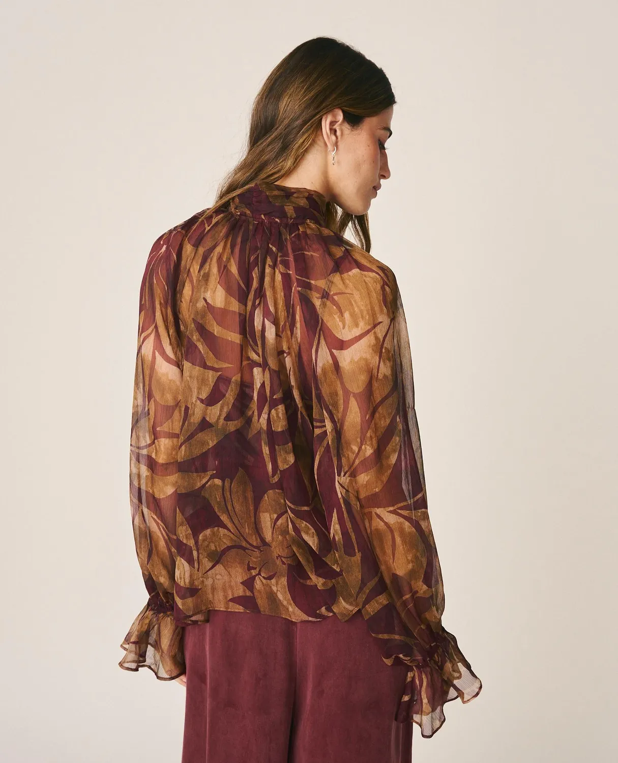 Alma en Pena I26CL0520 blouse gaze fleurie bordeaux