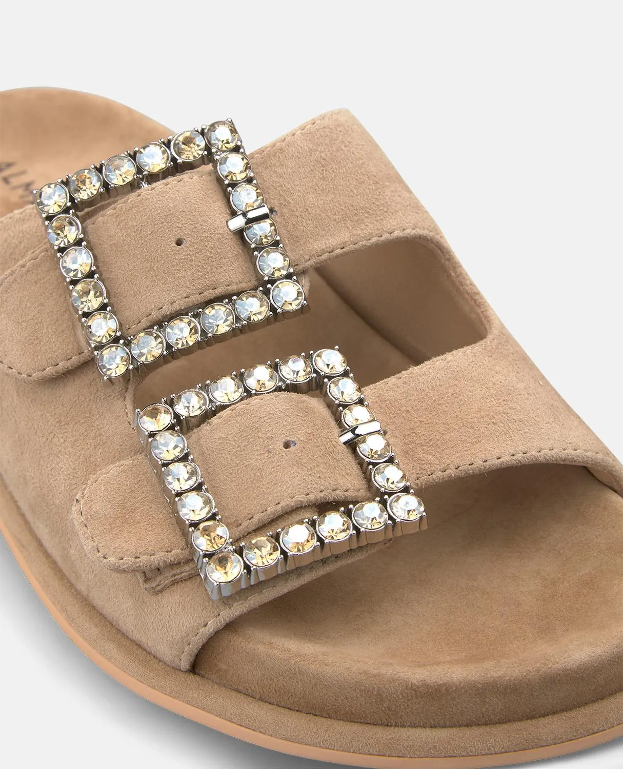 Alma en Pena V267155 sandales plates cuir sable boucle