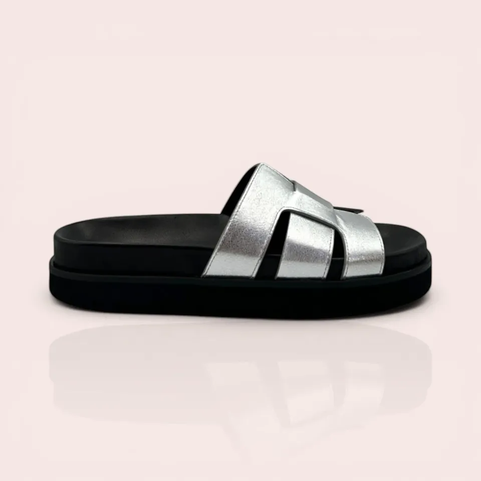 Karine Arabian Cubana mule plateforme cuir argent