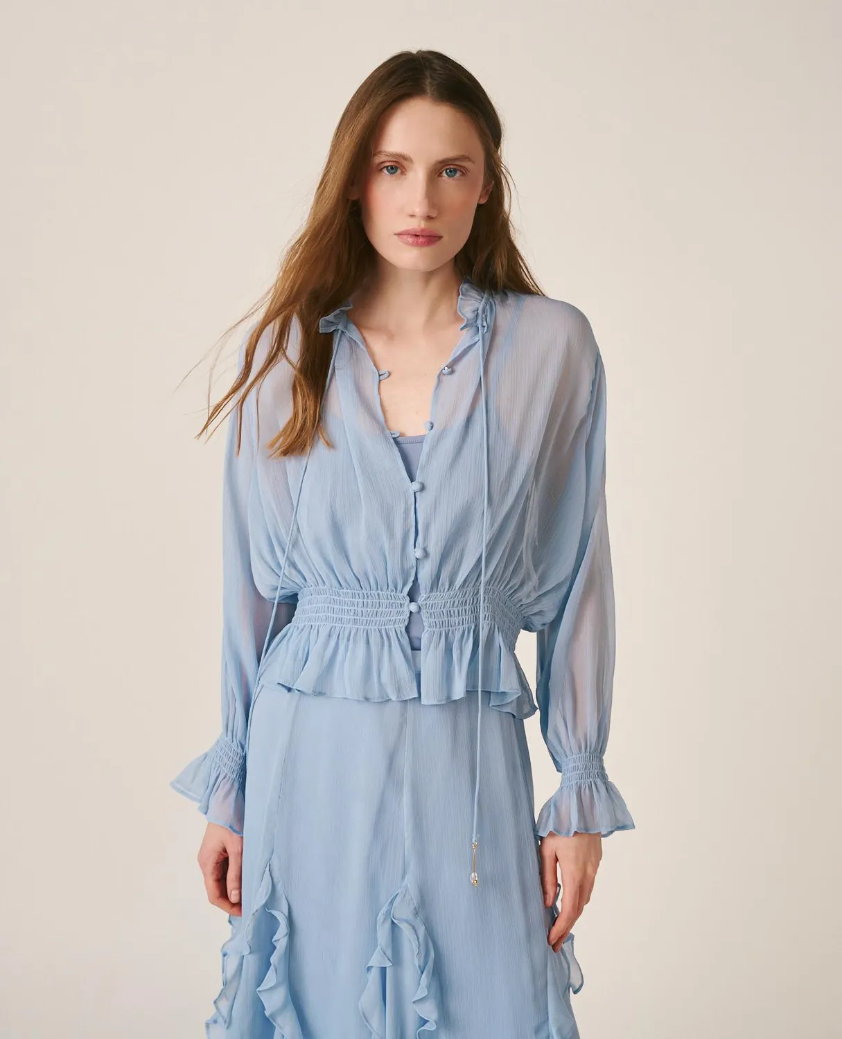 Alma en Pena V26CL0500 blouse bleu ciel gaze volants