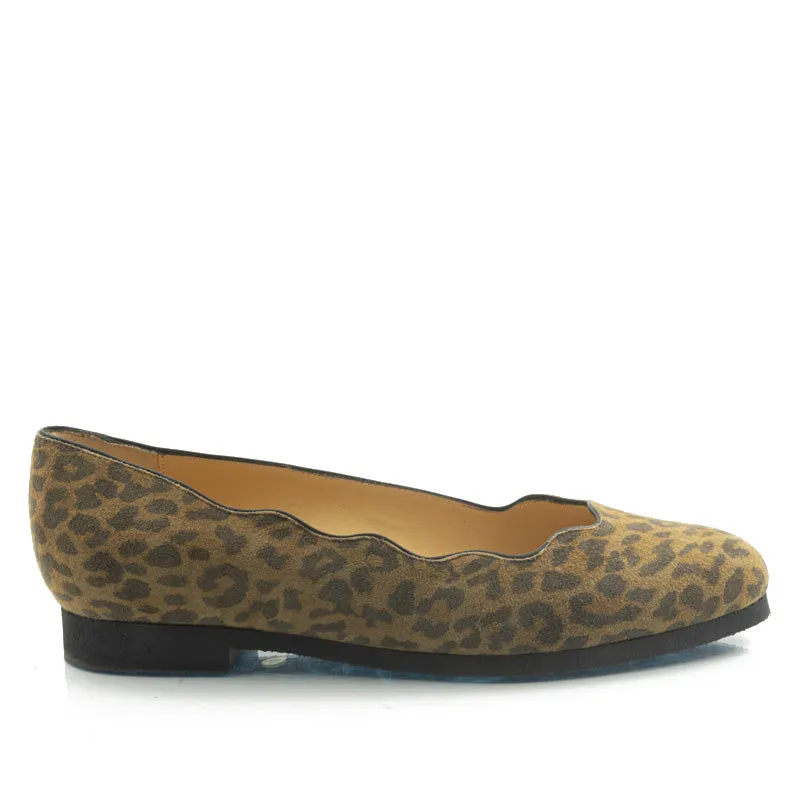 Bégum Paris Orsay ballerine cuir léopard bout rond