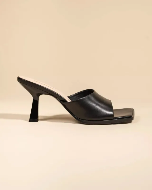 Mi/Mai Joya Black mules cuir noir bout carré