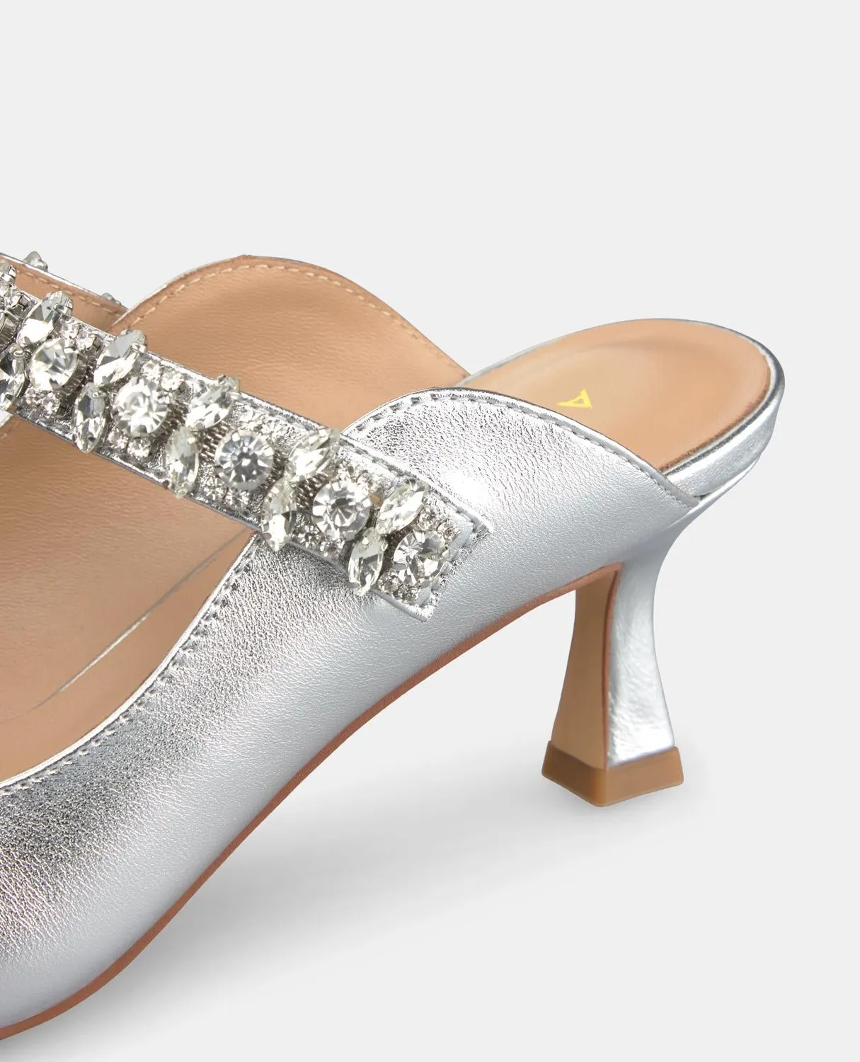 Alma en Pena V250652 mules argentées strass 6 cm