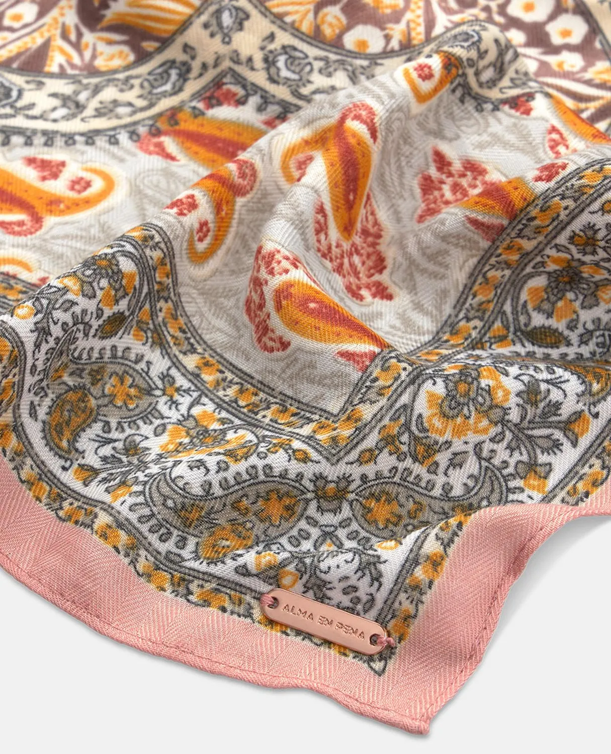 Alma en Pena I26AC005 foulard carré camel