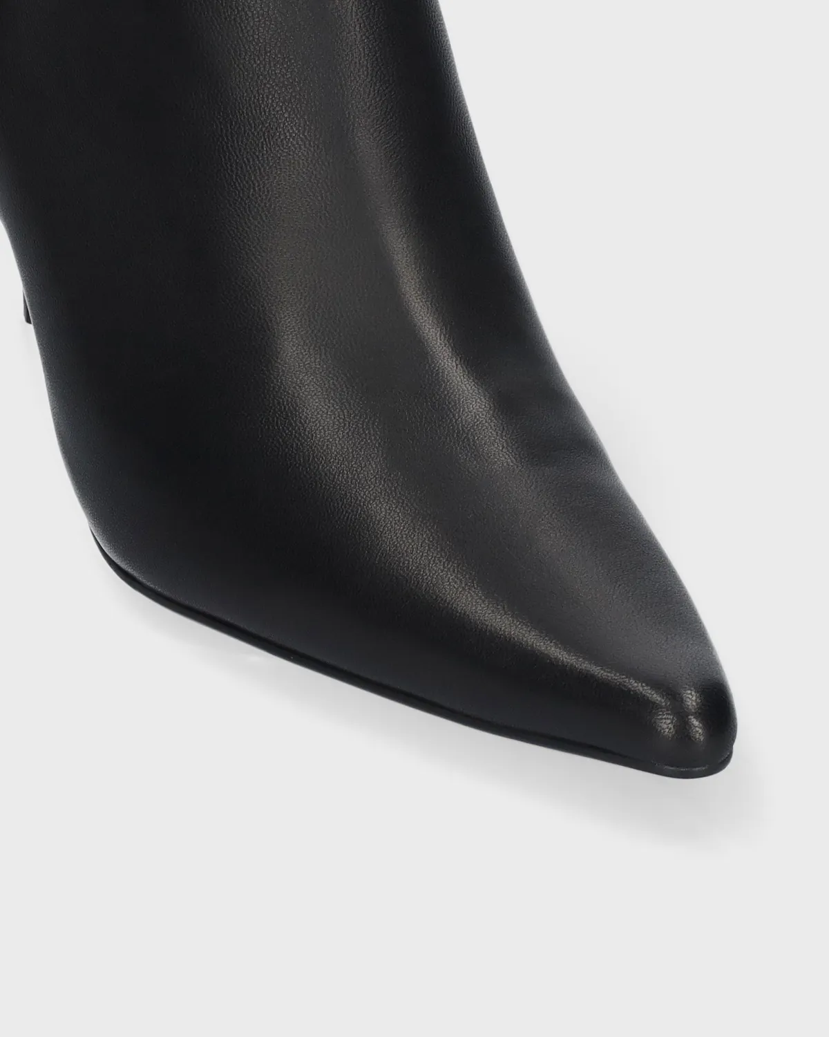 Lola Cruz Anouk Ankle Boots 55 bottines noires talon 5,5 cm
