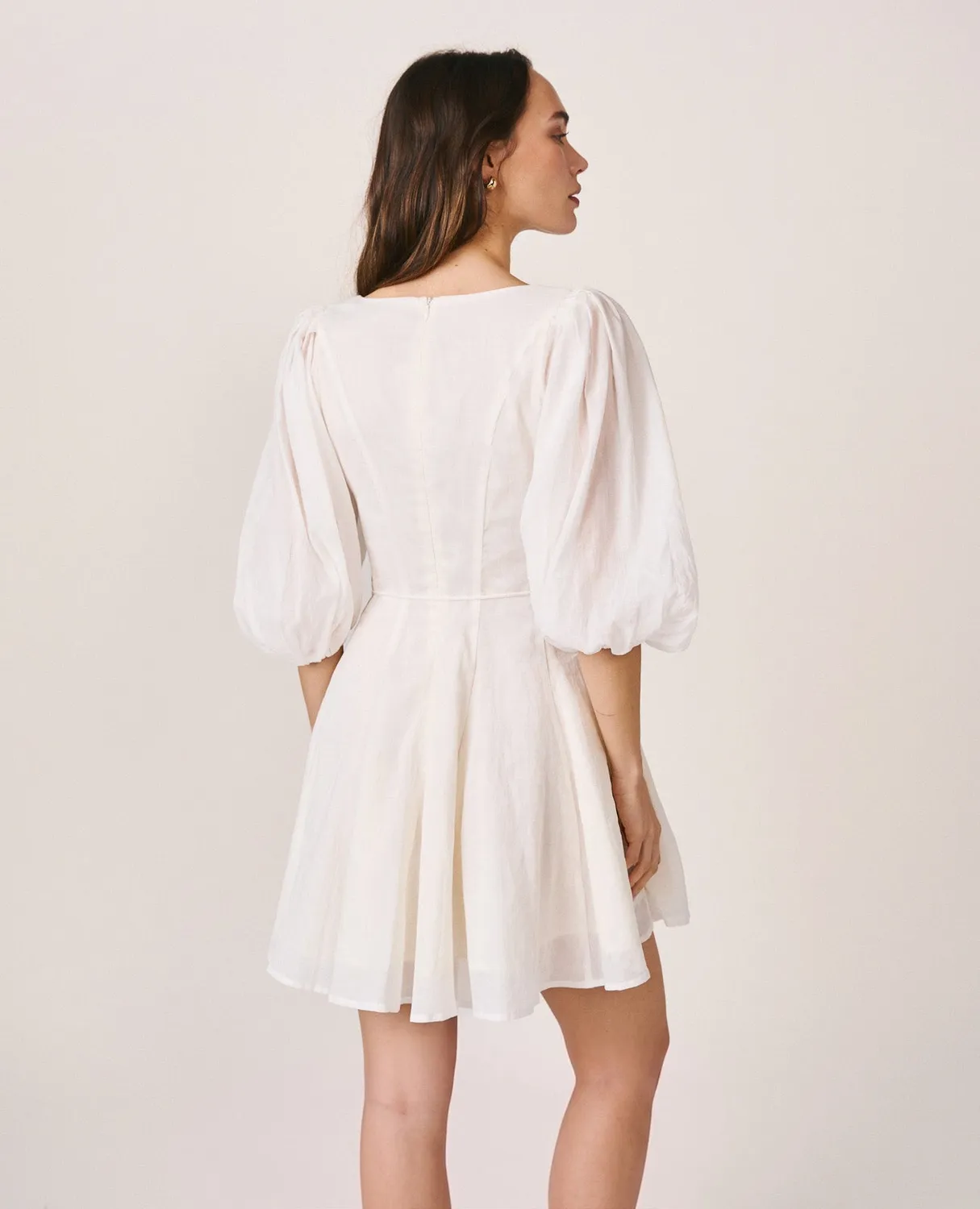Alma en Pena V26CL0102 robe mini blanche viscose