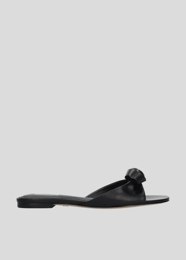 Lola Cruz Linda mules noires plates