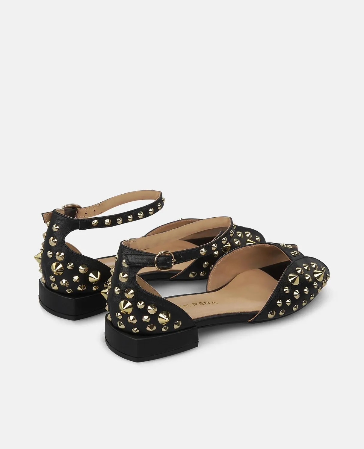 Alma en Pena V250406 sandales plates noires clous cuir