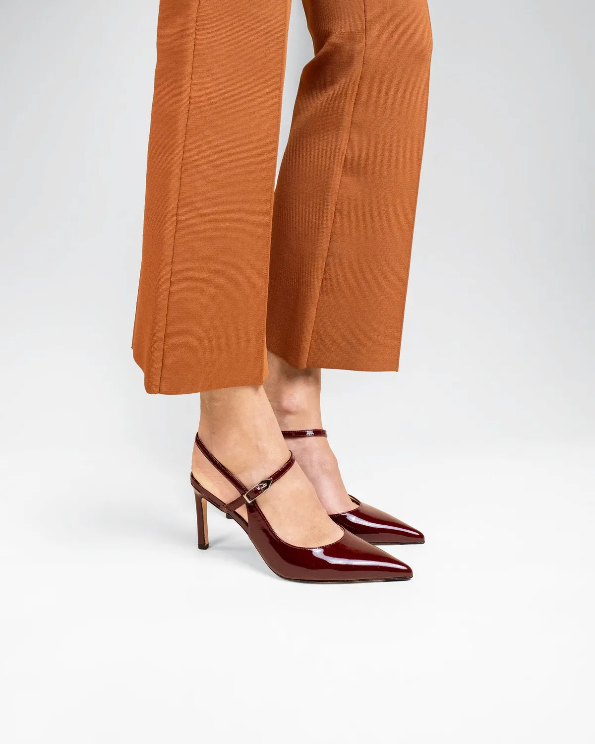 Mi/Mai Emy Burgundy Patent escarpins verni bordeaux bride