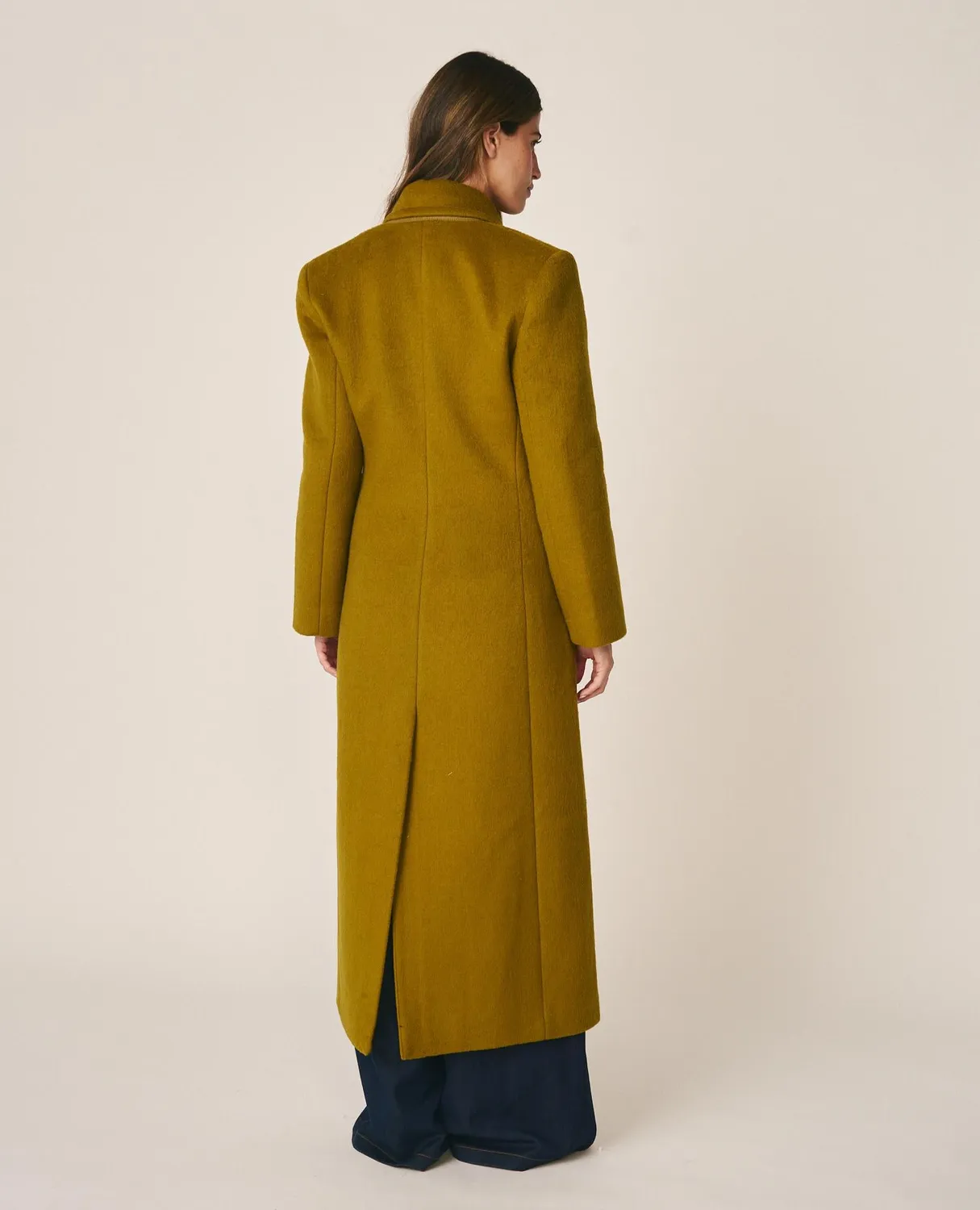 Alma en Pena I26CL1503 manteau long olive double