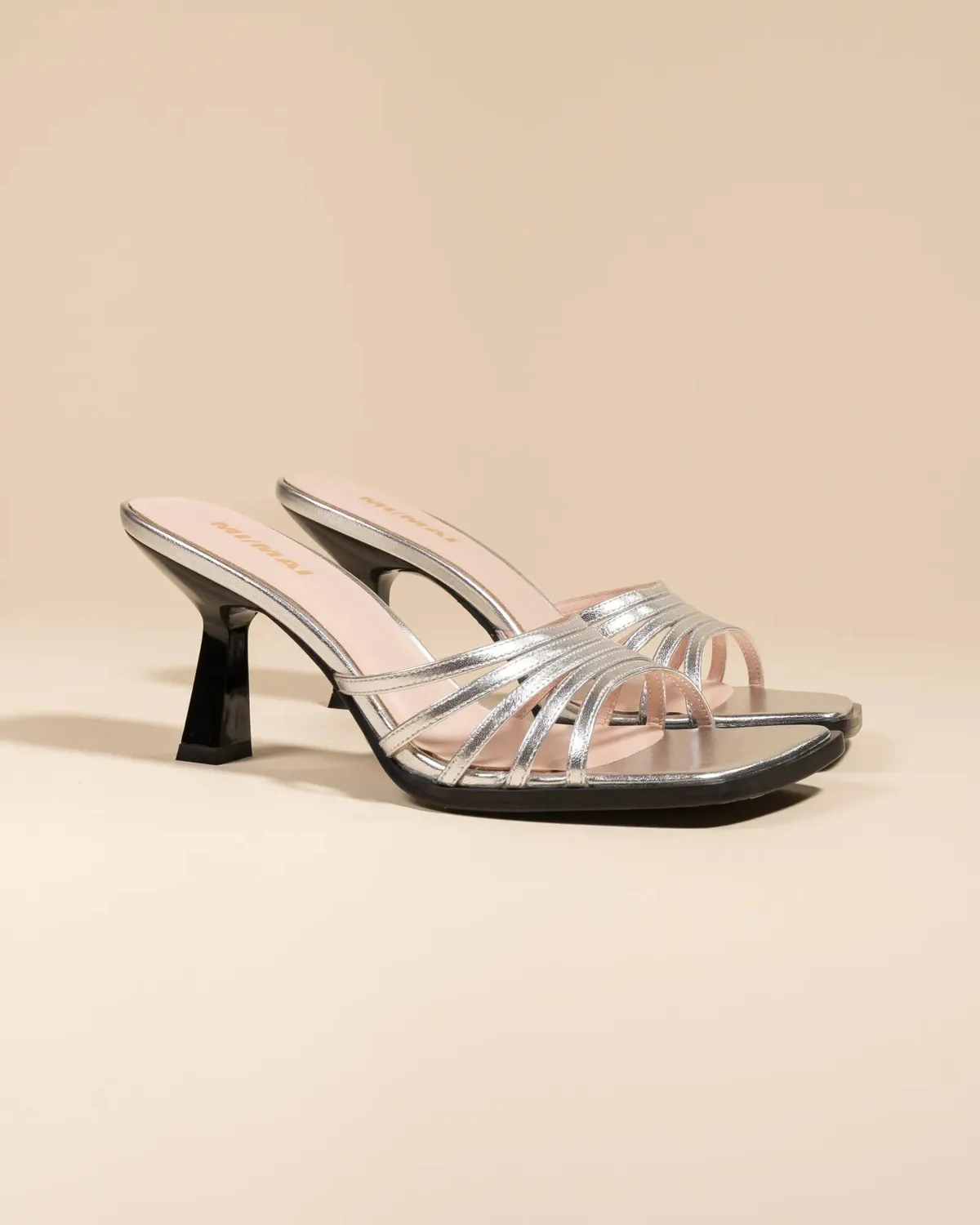 Mi/Mai Isamu Silver mules cuir argenté talon haut
