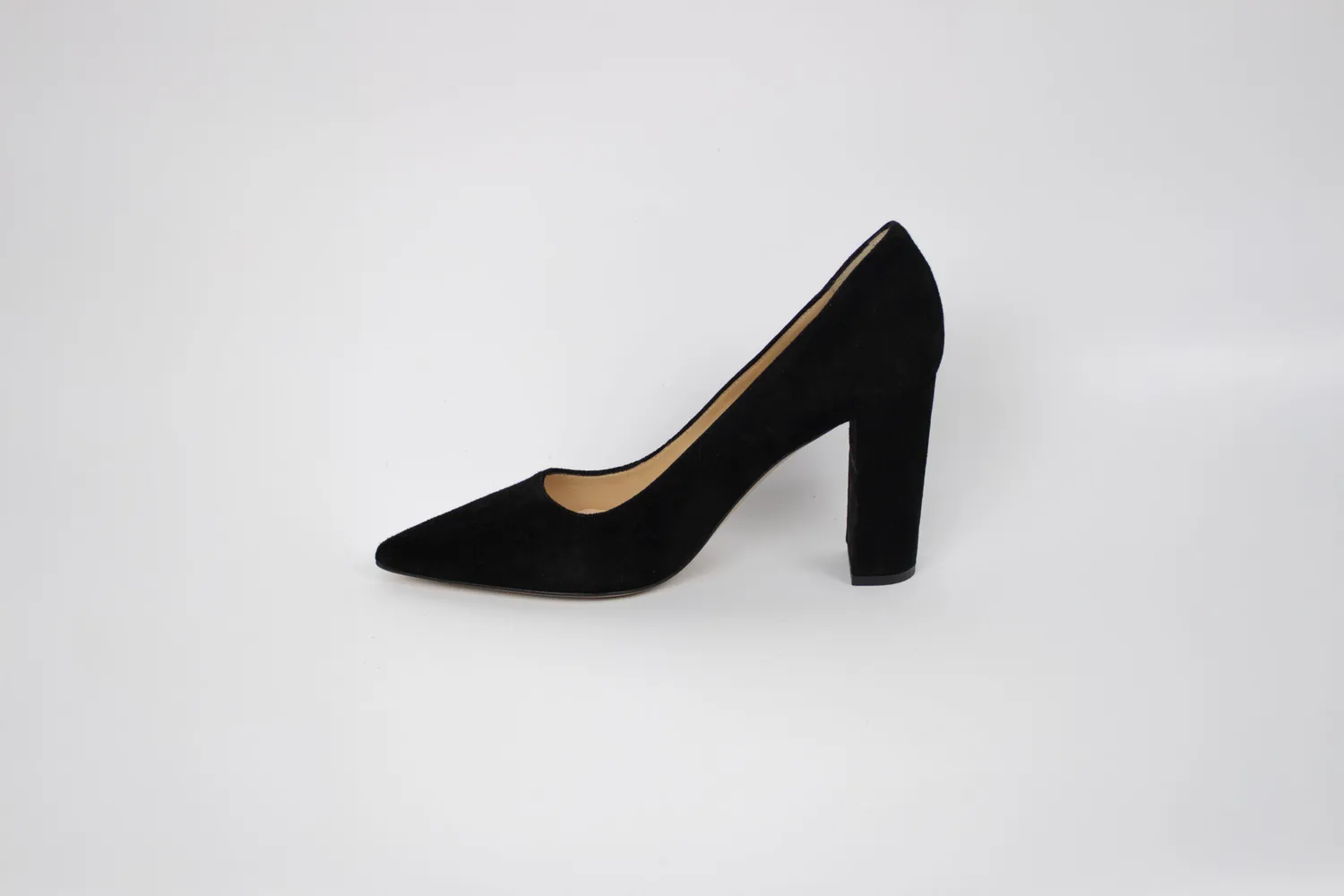 Matteo Pitti Jessy escarpins noirs en suède talon 8 cm