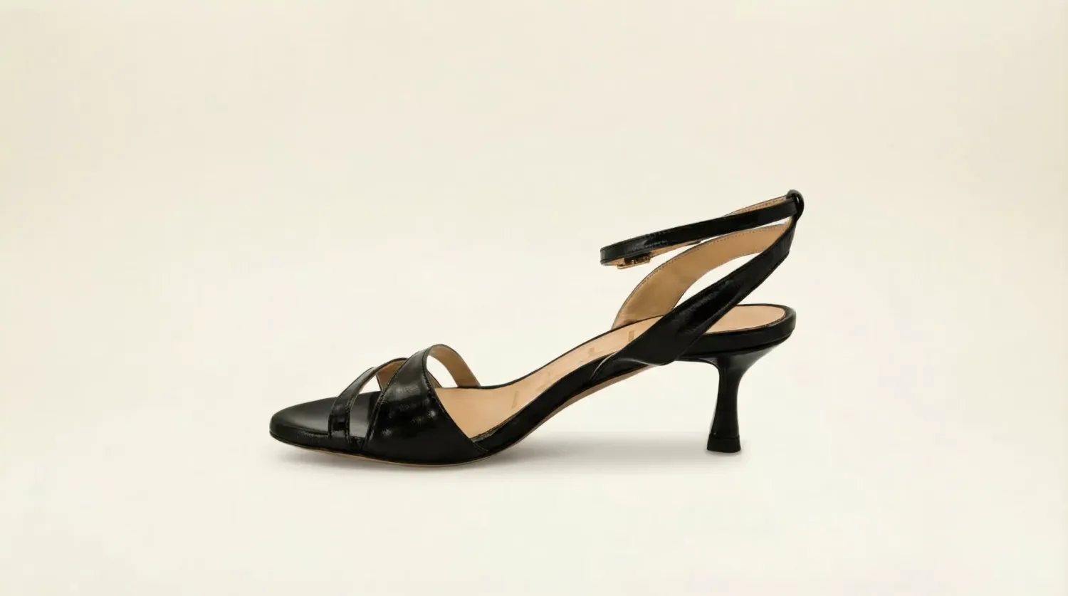 Matteo Pitti Tecla sandales noires vernies petit talon