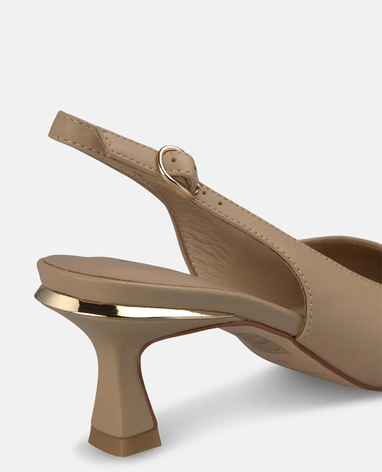 Alma en Pena V262202 mules sable cuir talon kitten