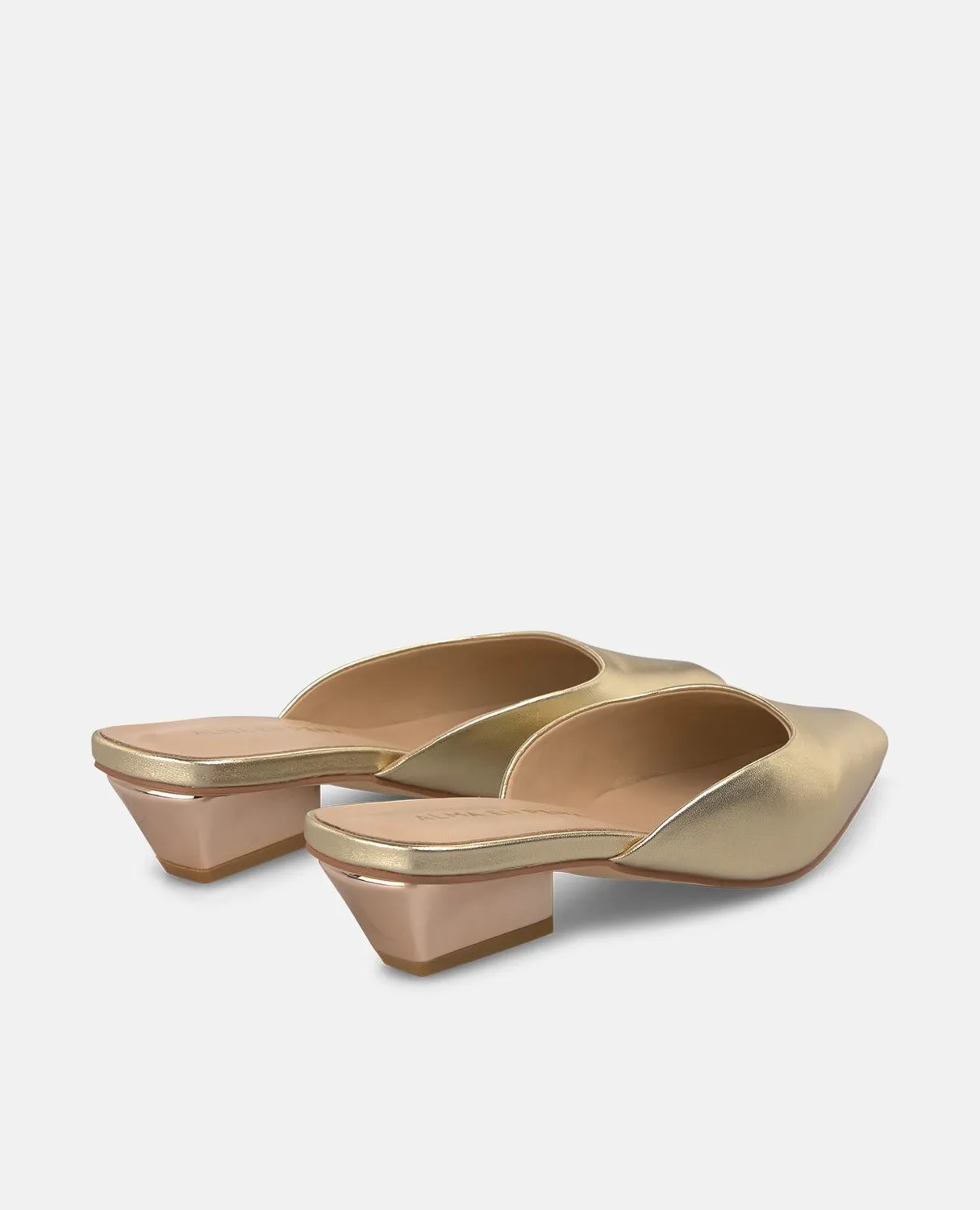 Alma en Pena Diva V260750 mules doré talon 5 cm