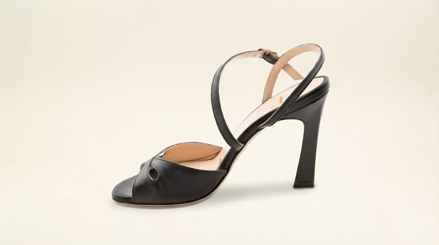 Matteo Pitti Eva sandale noire bride cheville cuir