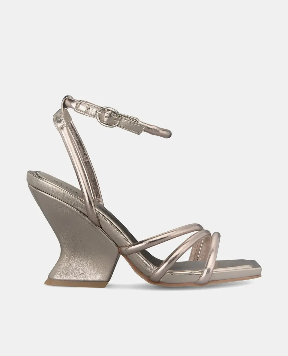 Alma en Pena V240599 sandales bronze talon 9 cm