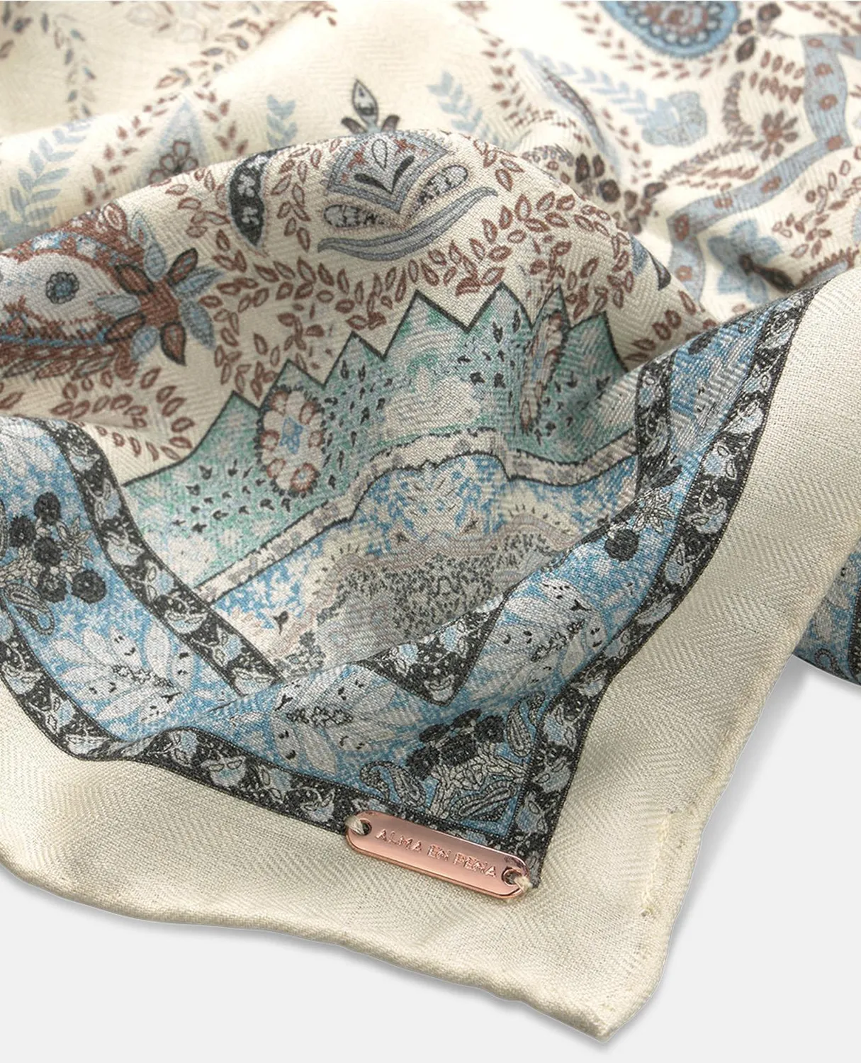 Alma en Pena I26AC001 foulard beige paisley polyester