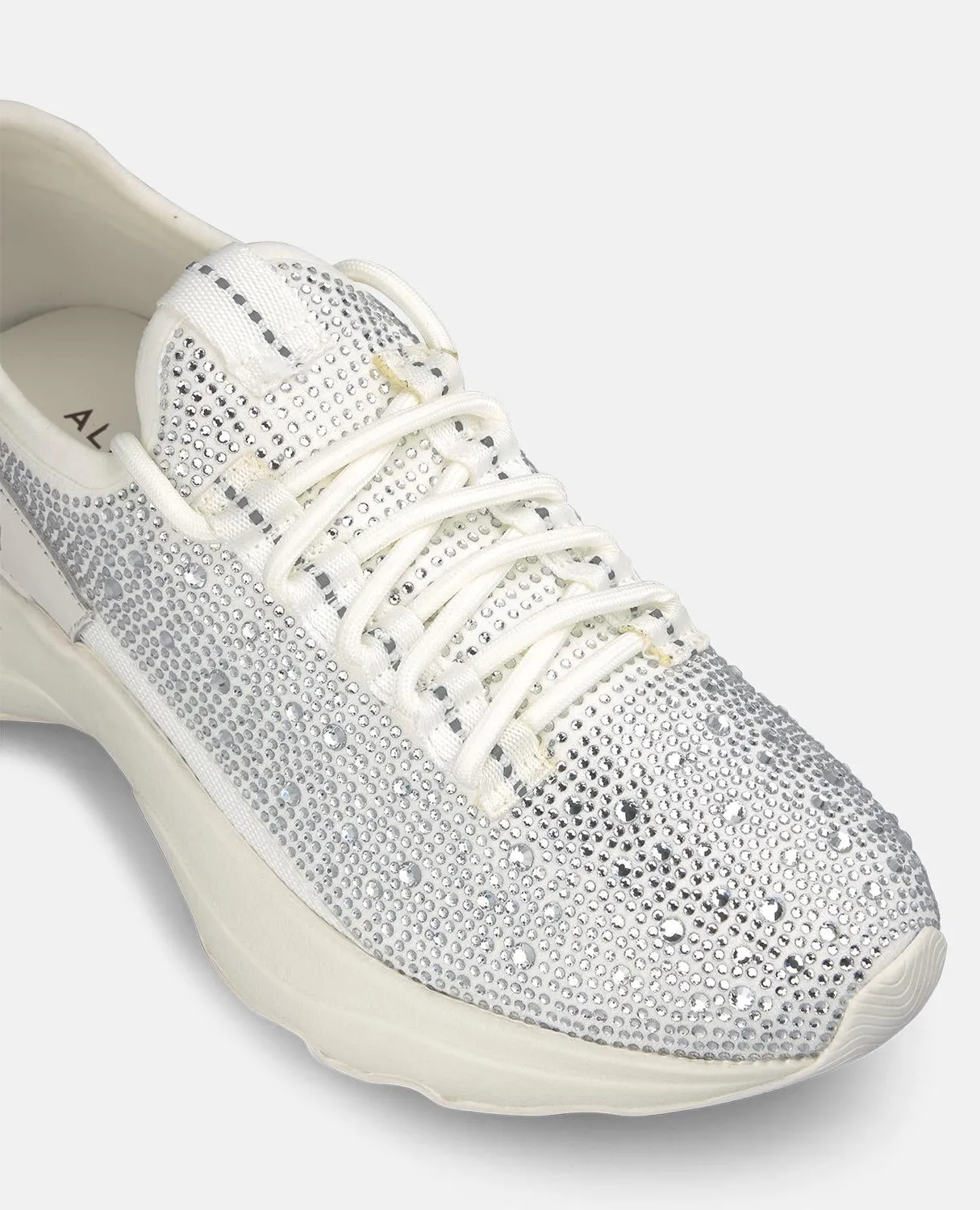Alma en Pena V2652601 sneaker blanche clous 4,5 cm
