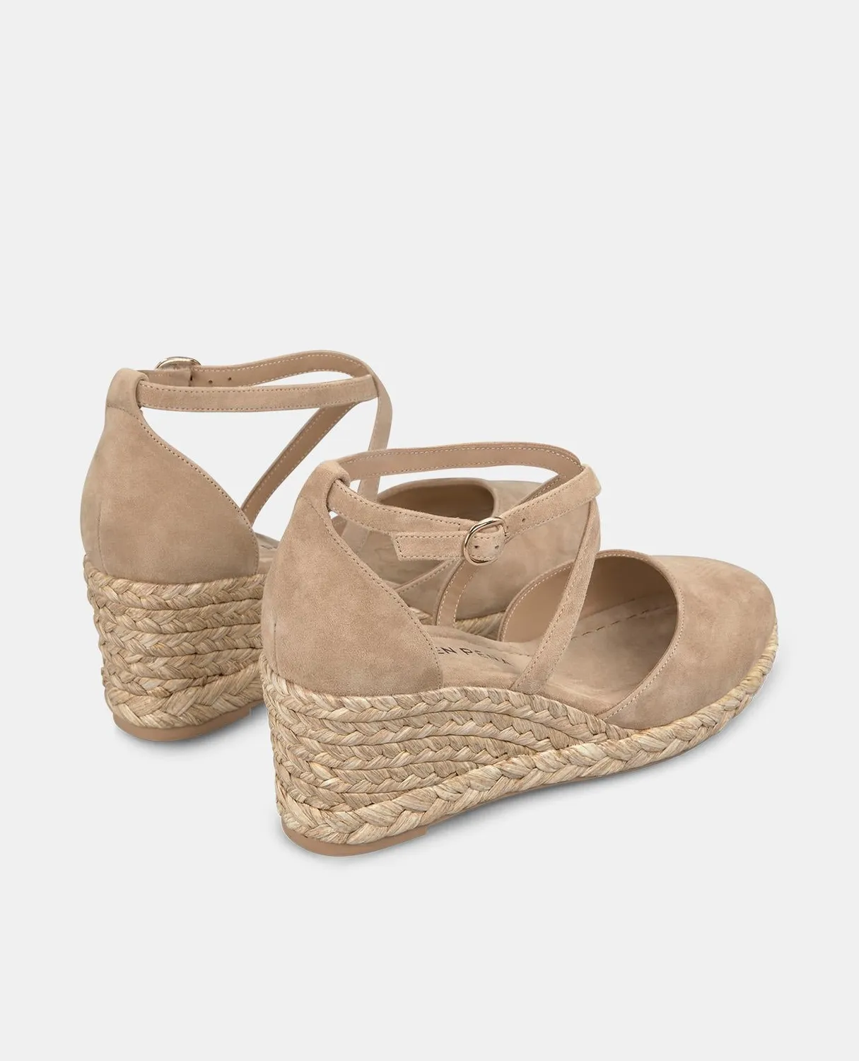 Alma en Pena V2551052 compensées cuir sable 5 cm brides