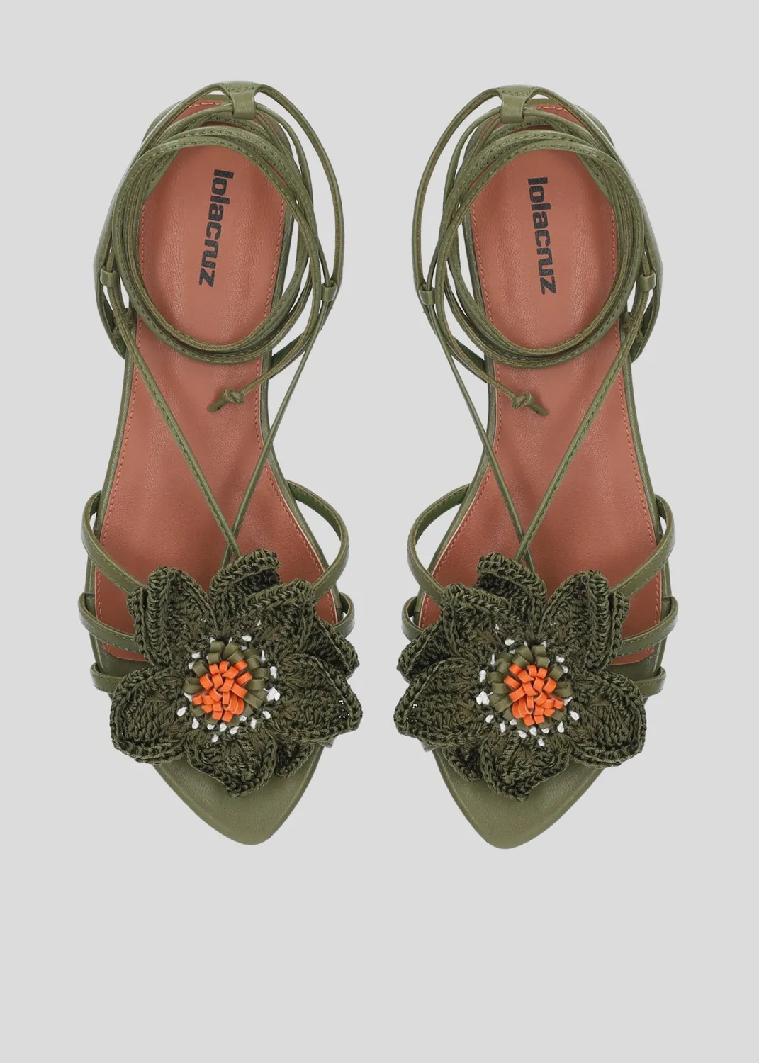 Lola Cruz Jazmin Flat Sandal sandales plates kaki sans talon