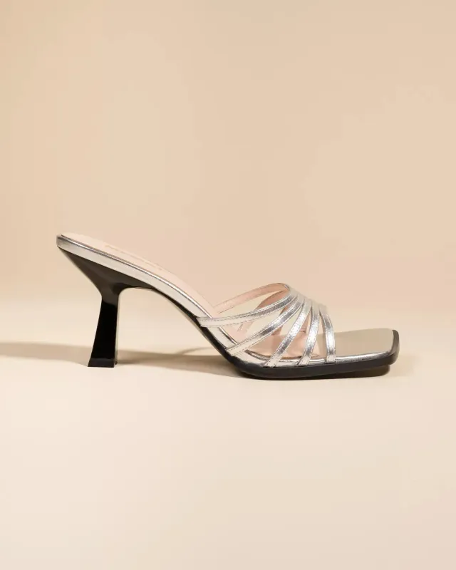 Mi/Mai Isamu Silver mules cuir argenté talon haut