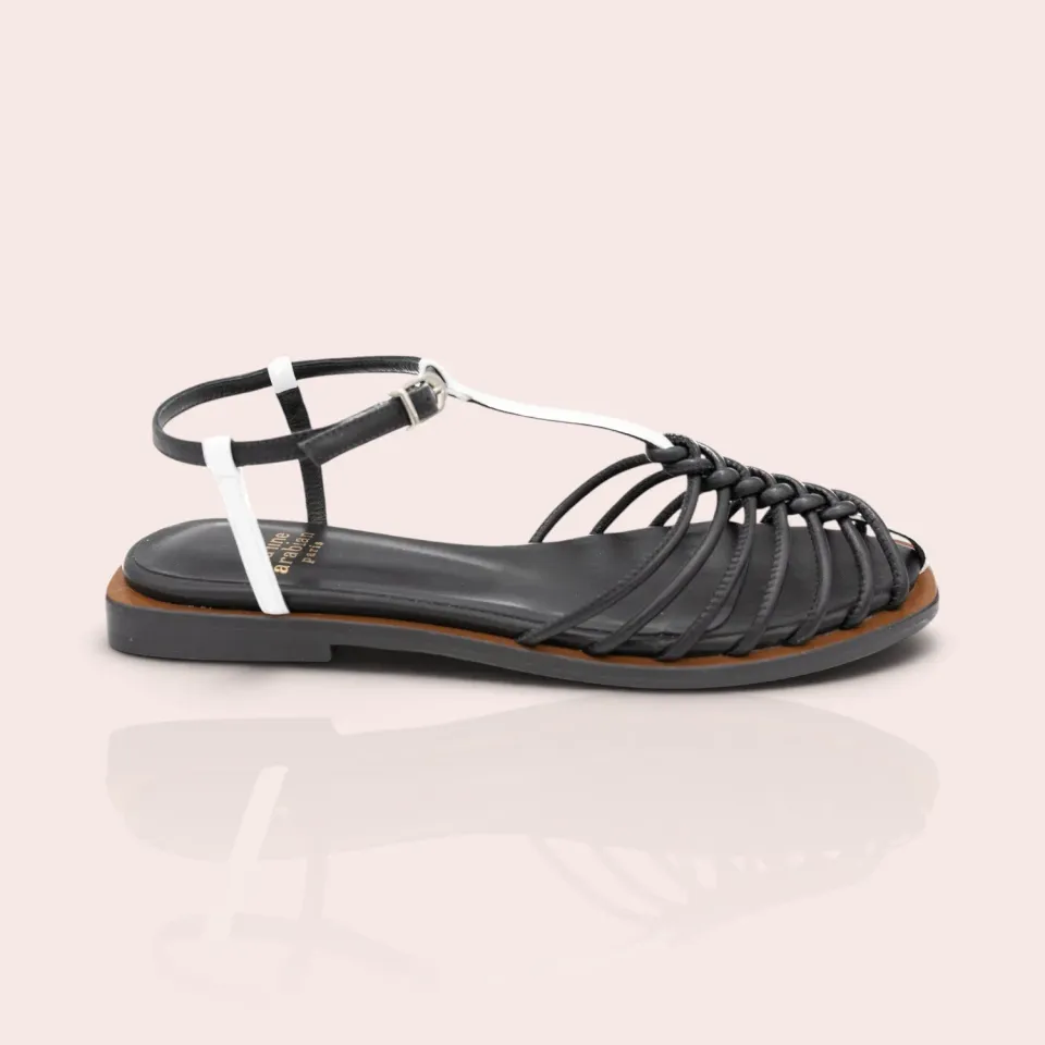 Karine Arabian GENEVA sandales plates cuir noir blanc