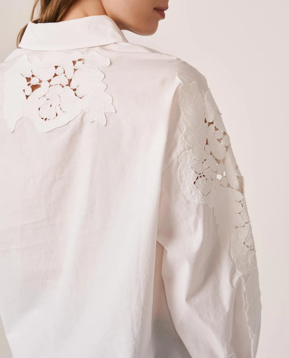 Alma en Pena V26CL0419 chemise blanche coton brodé