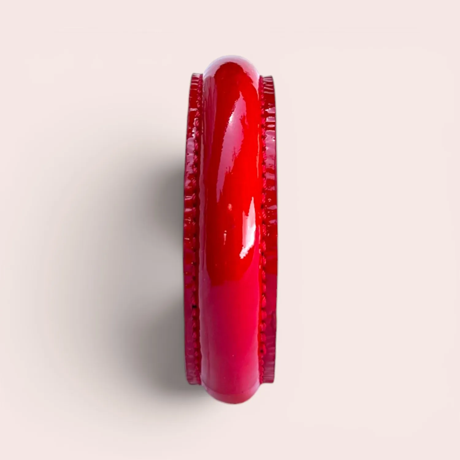 Karine Arabian Jonc bracelet cuir verni rouge