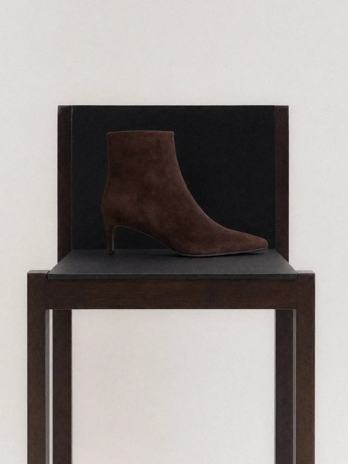 Mi/Mai Noura Low bottines suède marron talon 6 cm