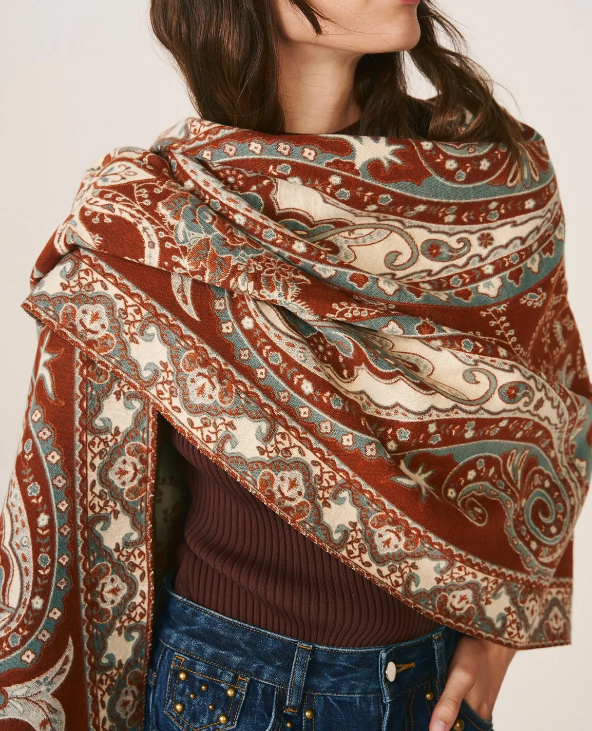 Alma en Pena I26AC014 écharpe paisley marron