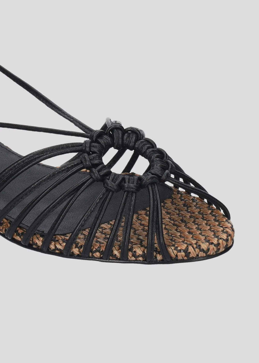 Lola Cruz Lulú sandales plates noires talon plat