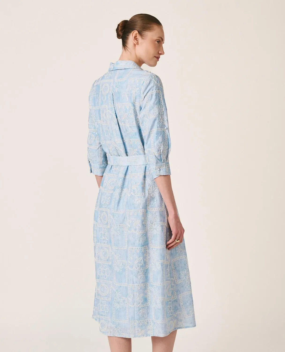 Alma en Pena V26CL0250 robe midi bleue tencel brodée