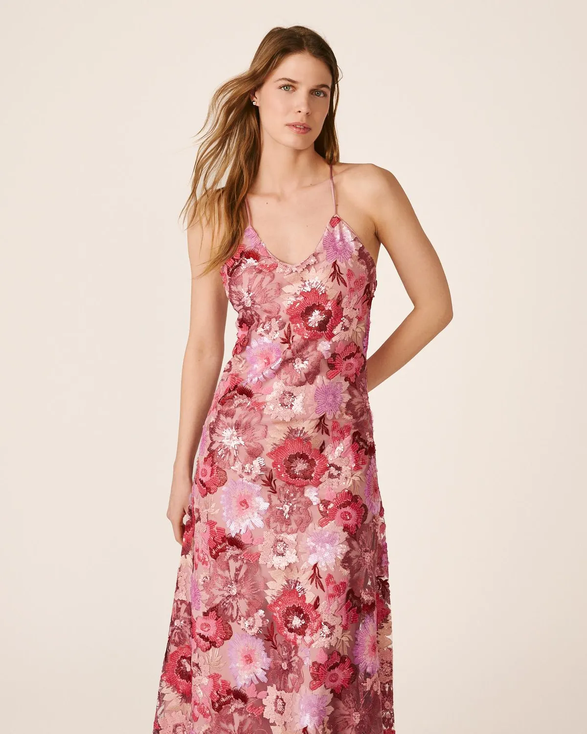Alma en Pena V26CL0246 robe midi fuchsia sequins