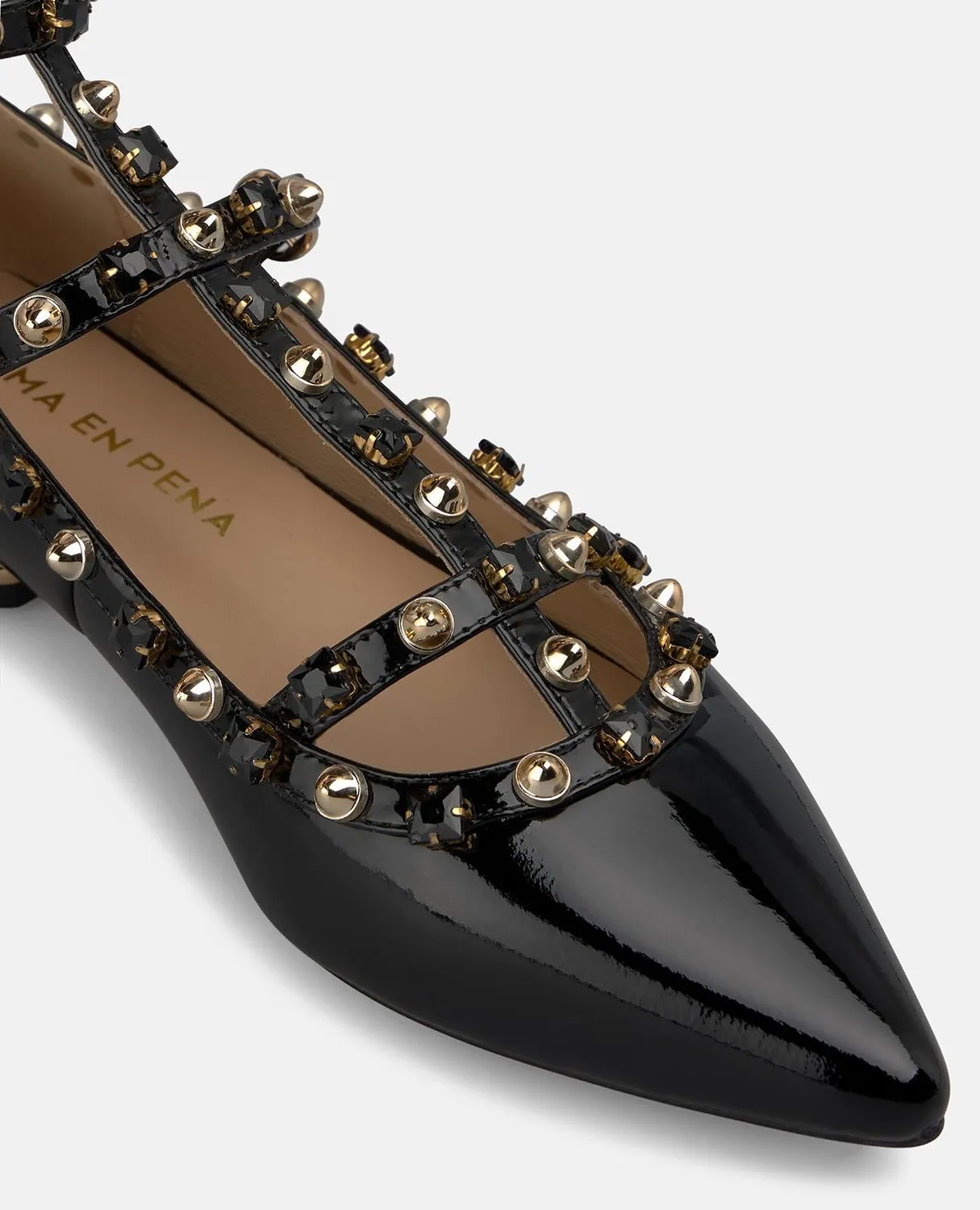 Alma en Pena I260103 chaussures vernies noires plates