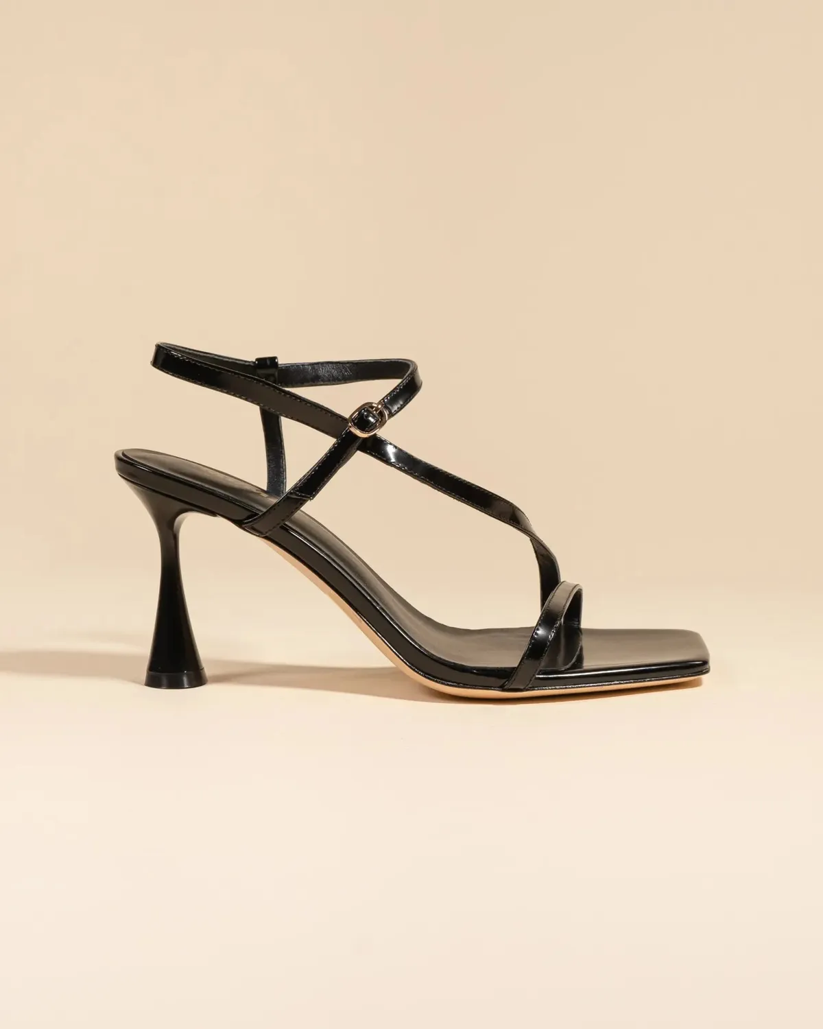 Mi/Mai Sally Black sandales cuir noir bout carré