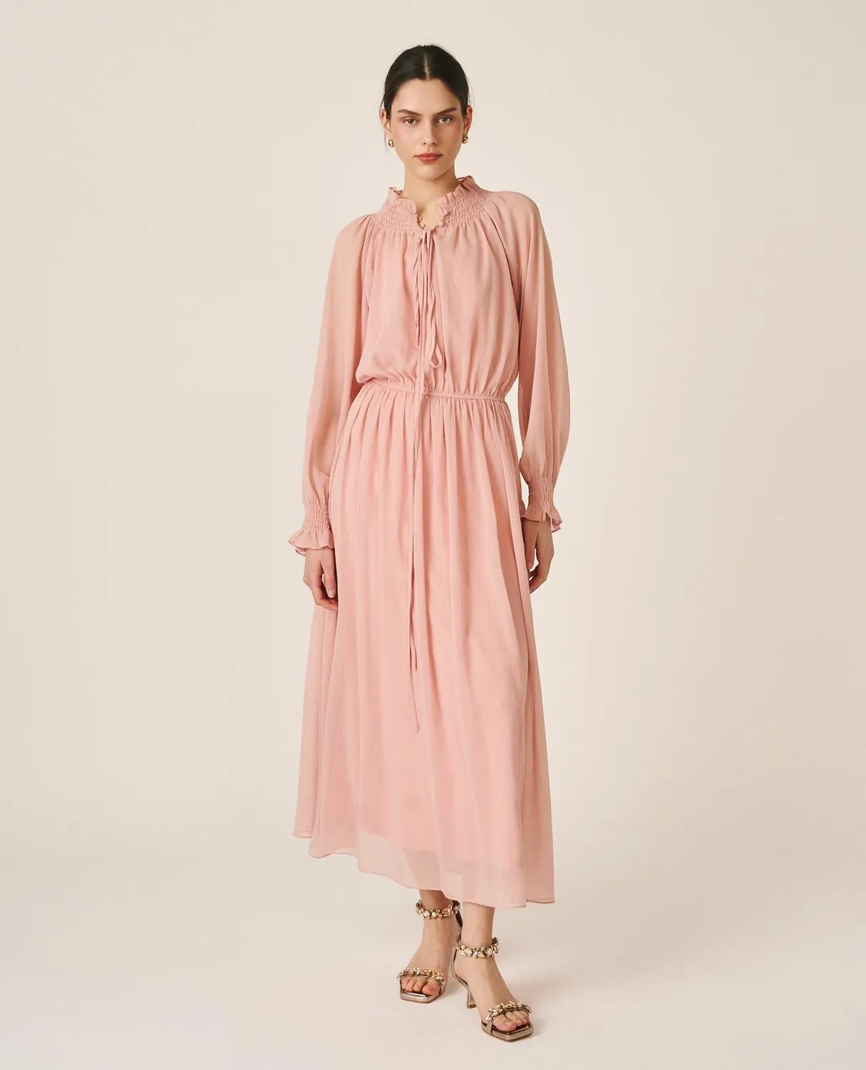 Alma en Pena V26CL0255 robe longue rose col froncé