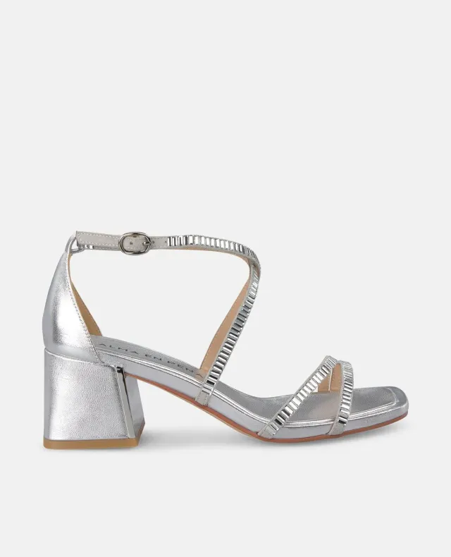 Alma en Pena V250966 sandales argent talon large 6 cm cristal