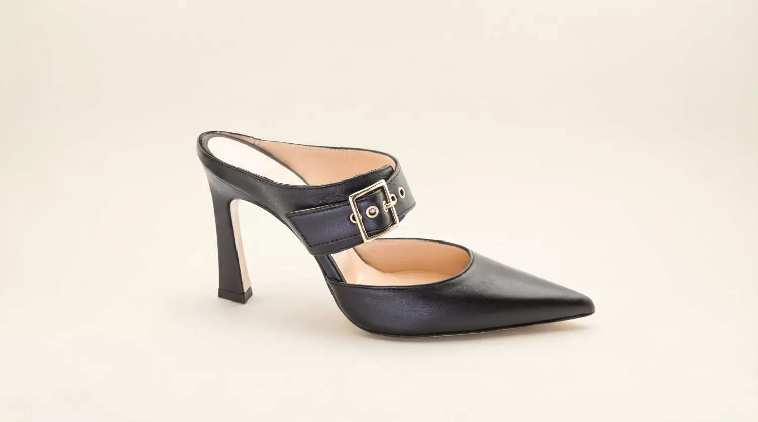Matteo Pitti Penny sabot cuir noir boucle dorée