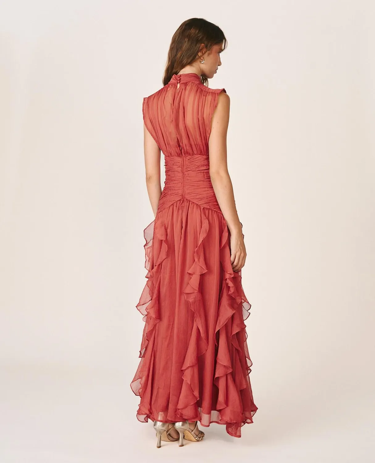 Alma en Pena I26CL0244 robe longue rose volants plissés