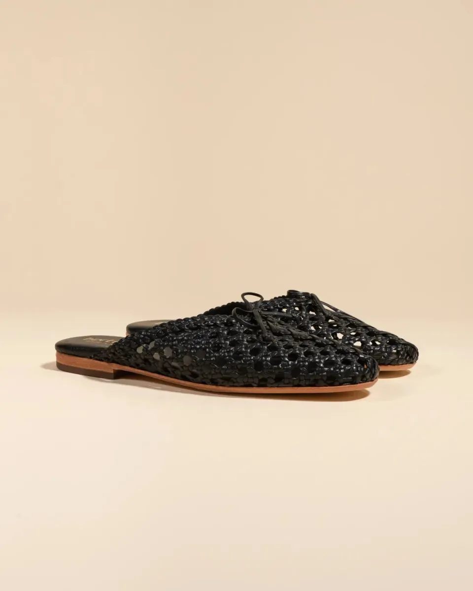 Mi/Mai Lucian Black mules plates cuir tressé noir