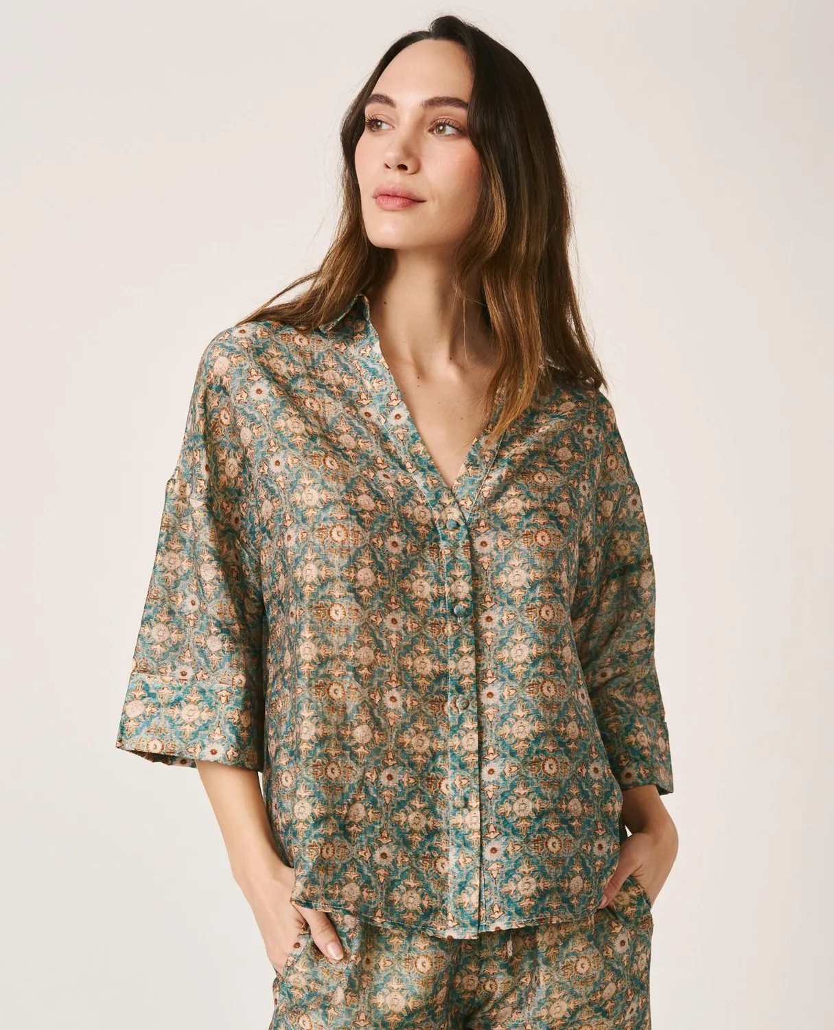 Alma en Pena V26CL0416 chemise bleue manches courtes